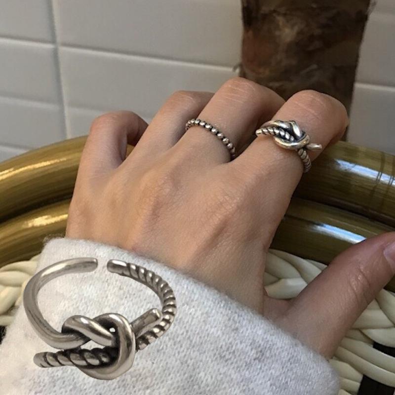 指輪 オープンリング アクセサリー レディース 女性用 縄模様 銀色 シルバー925 サイズ調整可能 開口 レトロ風 おしゃれ ギフト 記念日 誕生日 Zak おとりよせ Com 通販 Yahoo ショッピング