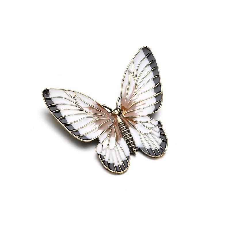 ブローチ アクセサリー レディース 女性 蝶 可愛い おしゃれ 大人女子 上品 綺麗 ギフト プレゼント 発表会 記念日 誕生日 贈り物 ファッション Zak おとりよせ Com 通販 Yahoo ショッピング