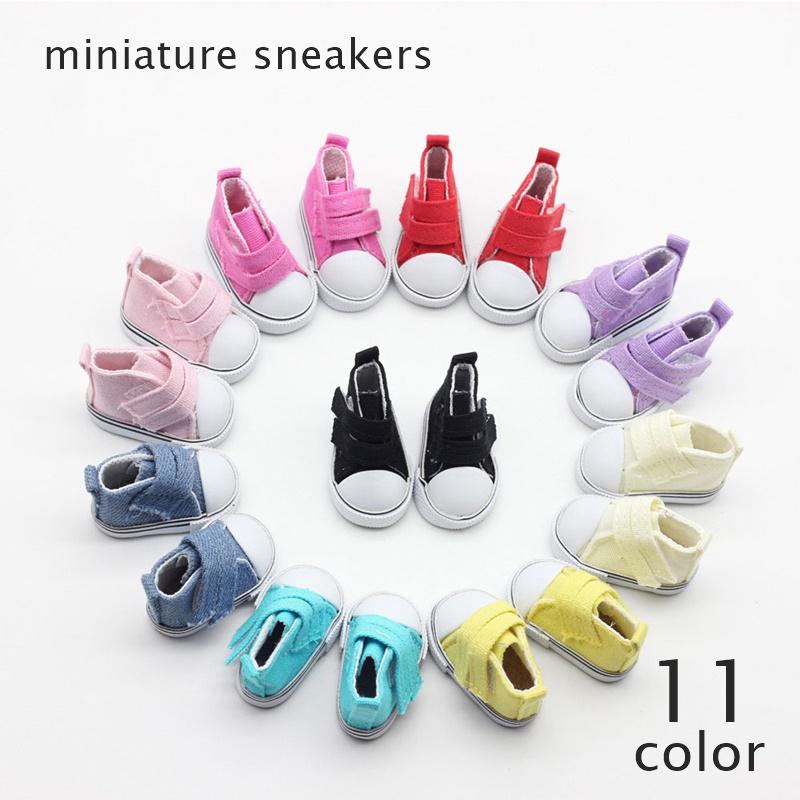 ミニシューズ ミニチュア靴 ドール用小物 おもちゃ カジュアル カラフル スニーカー 着せ替え 人形 ミニチュア雑貨 Zak おとりよせ Com 通販 Yahoo ショッピング