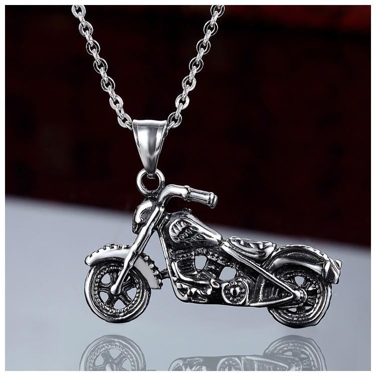 メンズネックレス ペンダント メンズアクセサリー 男性用 メンズ用 オートバイ バイク シルバーカラー カッコイイ おしゃれ カジュアル Zak 795 おとりよせ Com 通販 Yahoo ショッピング