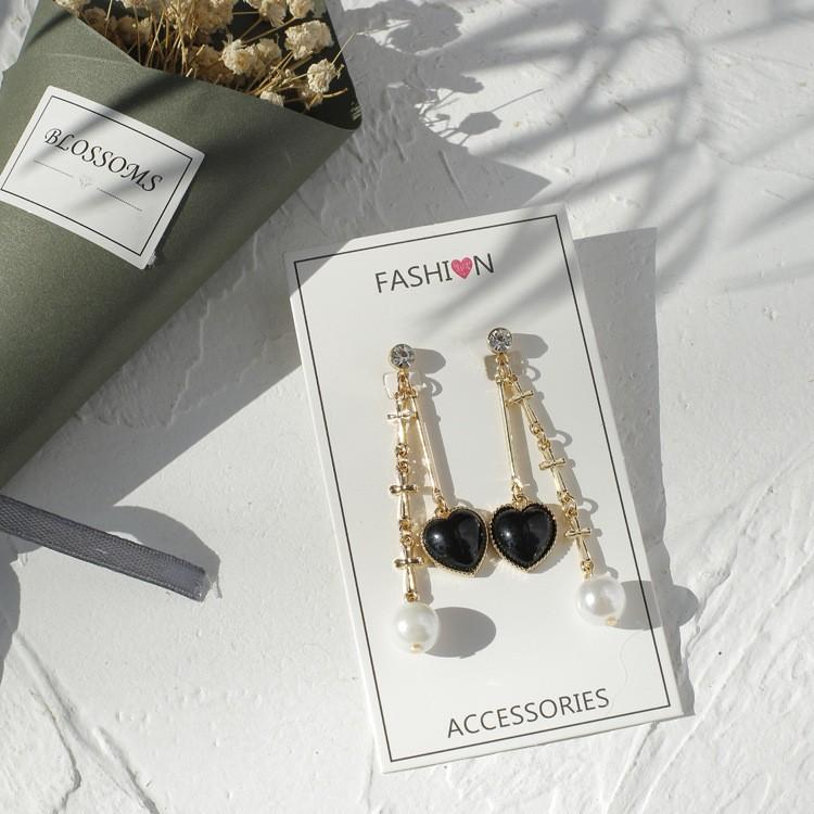 ピアス イヤリング レディース 女性向け ハート ブラック 黒 十字架 クロス おしゃれ かっこいい ストーンパーツ クール かっこいい 可愛い 揺れ Zak おとりよせ Com 通販 Yahoo ショッピング