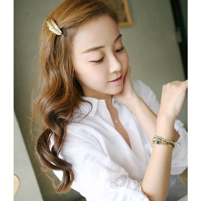 ヘアバレッタ 髪留め 髪飾り フェザーモチーフ 羽 アンティーク調 ヘアアクセサリー レディース ヘアアレンジ まとめ髪 おしゃれ 上品 きれいめ 可 Zak おとりよせ Com 通販 Yahoo ショッピング