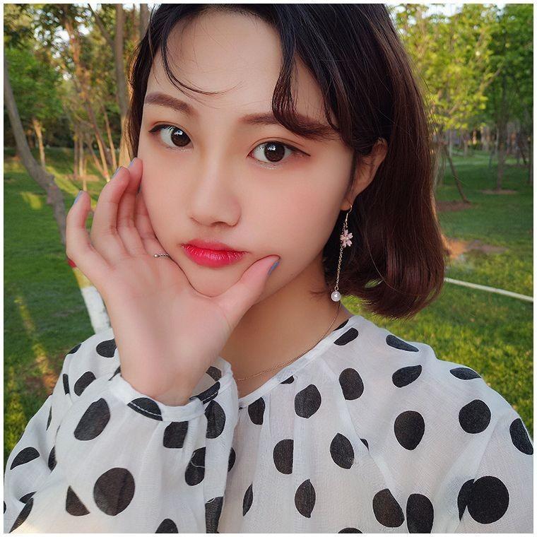 フックピアス イヤリング ロングピアス レディース フェイクパール チェーン 桜 花 ゆらゆら 揺れる アクセサリー きれい 上品 可愛い かわいい Zak おとりよせ Com 通販 Yahoo ショッピング