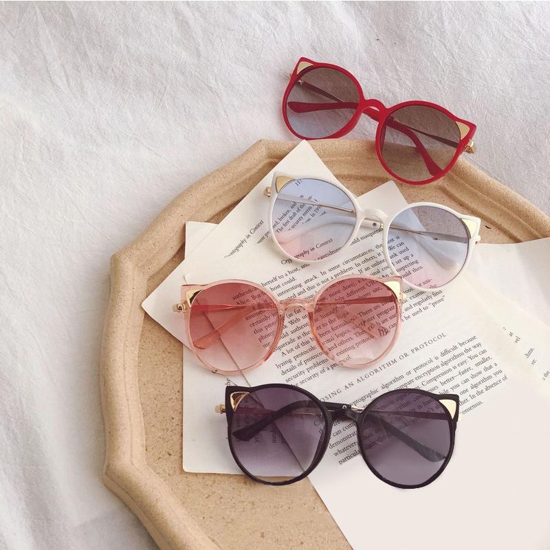 サングラス キッズ 子供 ファッション小物 アイウェア ボストン型 猫耳付き おしゃれ かわいい 日焼け対策 Uv対策 お出かけ Zak 614 おとりよせ Com 通販 Yahoo ショッピング