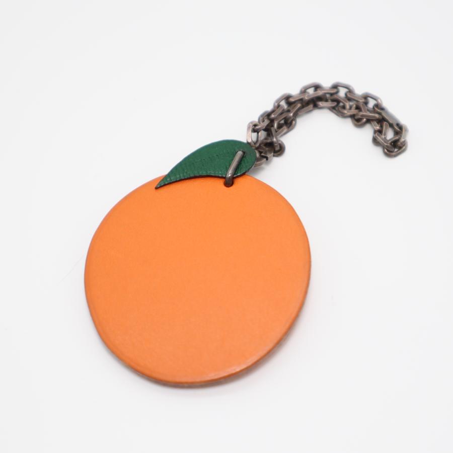 ★新品未使用★【HERMES】エルメス　チャーム　フルーツモチーフ　キーホルダー 質屋 HERMES エルメス オレンジ フルーツモチーフ チャーム