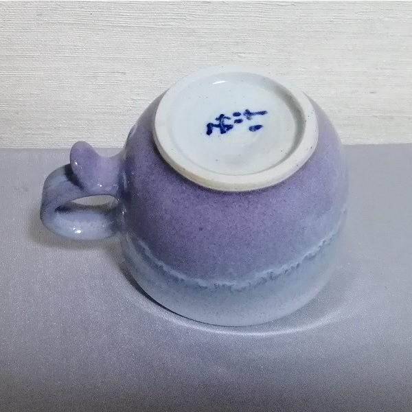 三池焼手作り陶器・ラベンダー色の丸型マグカップ内白200cc(均窯釉丸型マグカップ内白200cc) |  | 02
