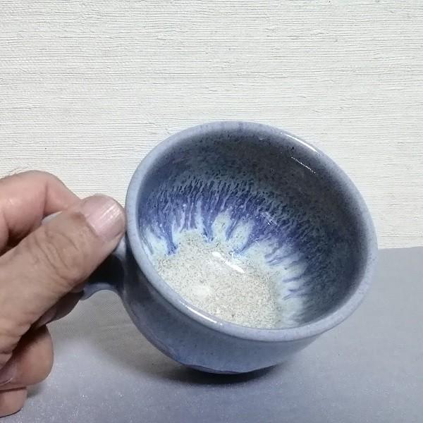 三池焼手作り陶器・ラベンダー色の丸型マグカップ内白200cc(均窯釉丸型マグカップ内白200cc) |  | 03