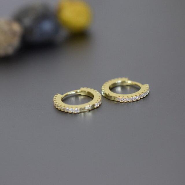 8089 上品 シンプル フープピアス 細身 軟骨 金属アレルギー対応 k18