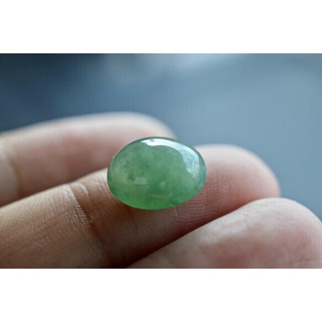 ミャンマー氷種翡翠 楕円型ルース（紅色23×18mm）t57 挙げ
