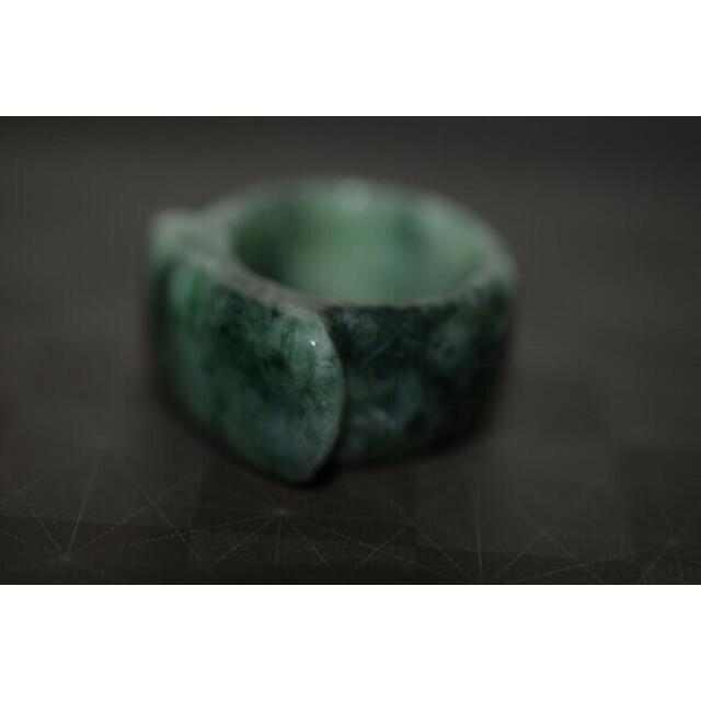 81-2 馬鞍 21.5号 天然 青緑 翡翠 リング 板指 指輪 硬玉 くりぬき 81-2 美品 21.5号 天然 青緑 翡翠 リング 板指 広幅 指輪 硬玉