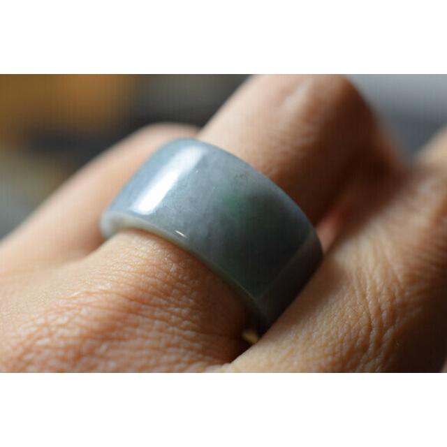 135-9 特売 19.0号 天然 翡翠 グレー リング 板指 広幅 指輪 馬鞍 