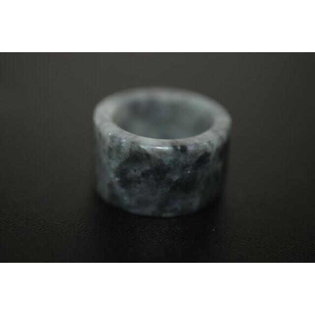 134-29 美品 19.0号 天然 翡翠 グレー リング 板指 広幅 指輪 硬玉 