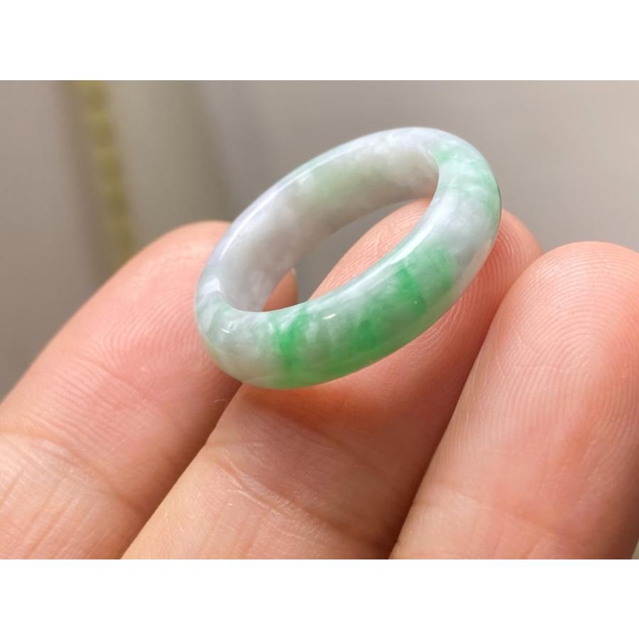 L10-39 美品 白底陽緑 13.5号 ミャンマー産天然 A貨 本翡翠 くりぬき 