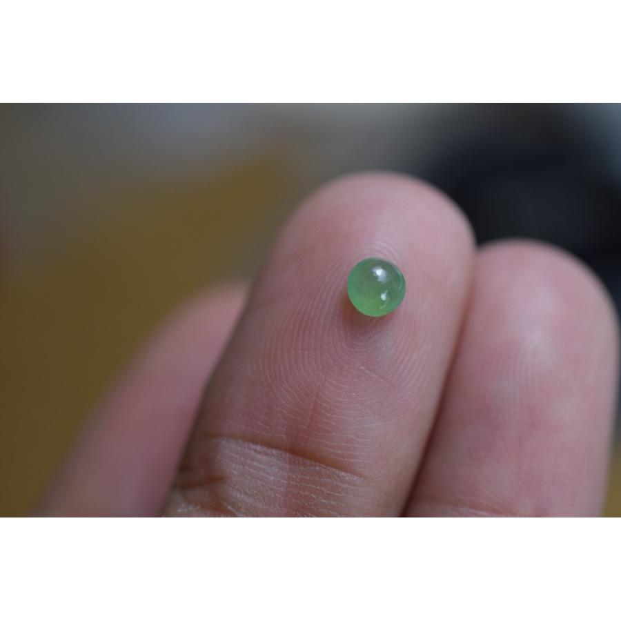 RS10-103 高氷種 果緑色 ミャンマー産 天然 A貨 本翡翠 ルース 硬玉 