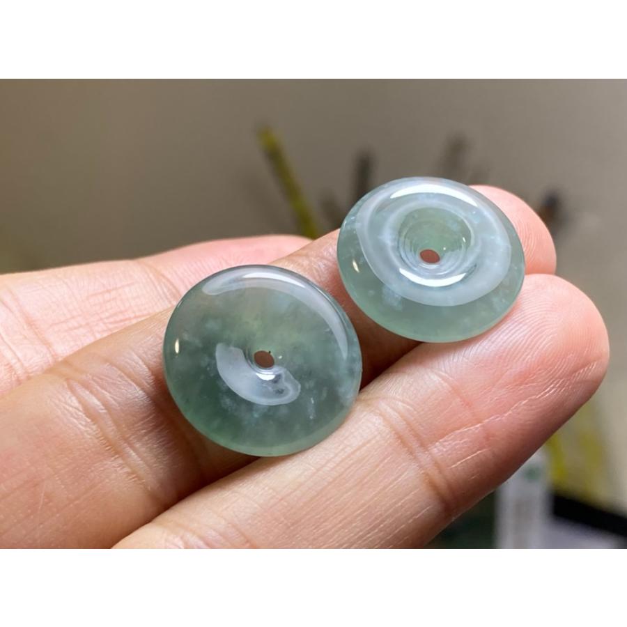 RS10-115 氷種 薄水緑飃雪花 玉壁 平安守り 天然ドグアテマラ産 A貨 本 