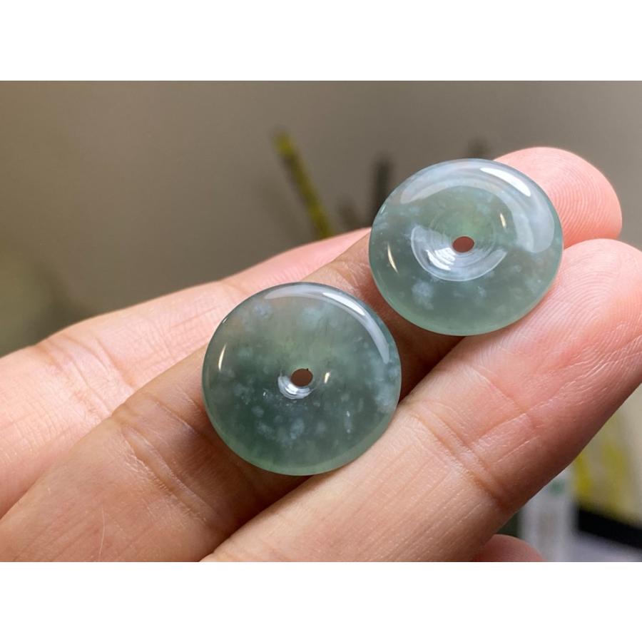 RS10-115 氷種 薄水緑飃雪花 玉壁 平安守り 天然ドグアテマラ産 A貨 本 