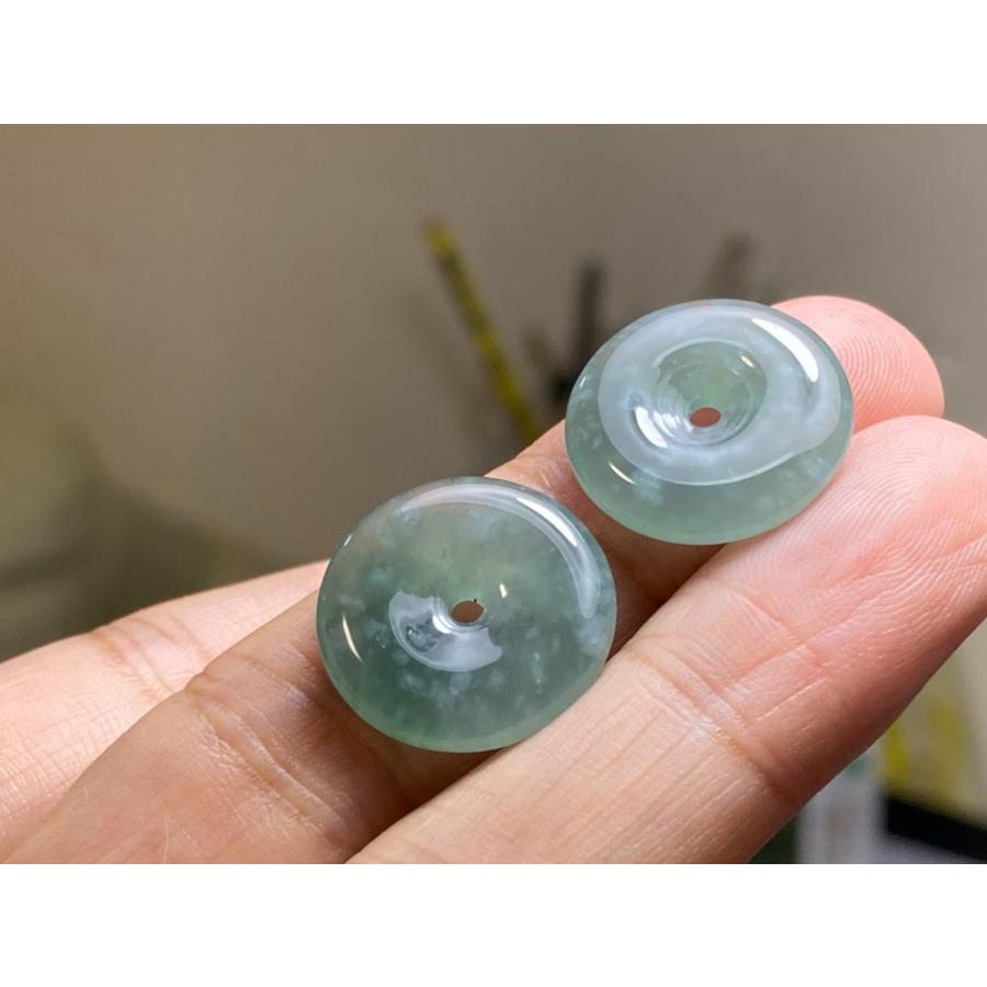 RS10-115 氷種 薄水緑飃雪花 玉壁 平安守り 天然ドグアテマラ産 A貨 本 