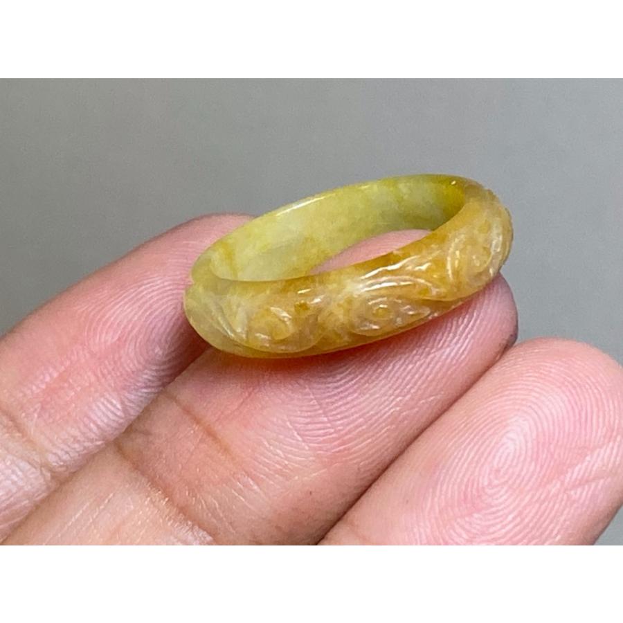 L11-206 氷種 彫花藤草 黄翡翠 13.0号 ミャンマー産 A貨 本翡翠 