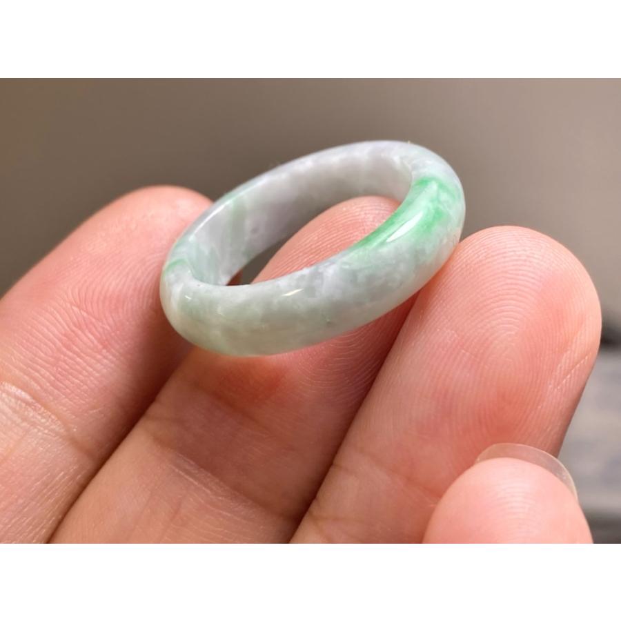 L13-196 美品 白底陽緑 16.5号 ミャンマー産天然 A貨 本翡翠 くりぬき