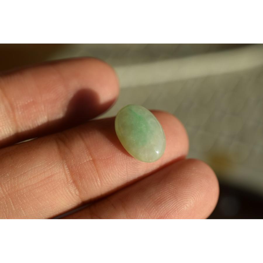 Mika-Jewelry-HSYR45 特売 ミャンマー産 天然 A貨 薄緑 本翡翠 ルース