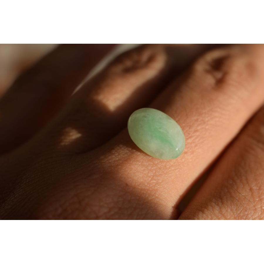 Mika-Jewelry-HSYR45 特売 ミャンマー産 天然 A貨 薄緑 本翡翠 ルース