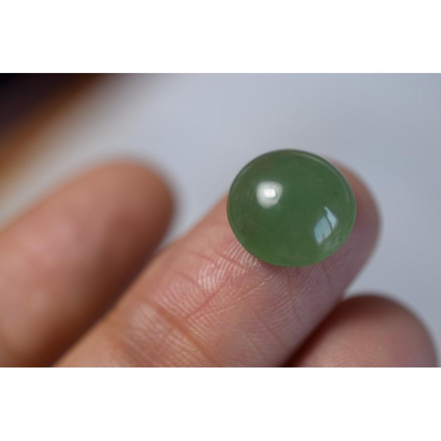 R23-44 ミャンマー産 天然 A貨 本翡翠 ルース 硬玉 ジェダイト : Mika