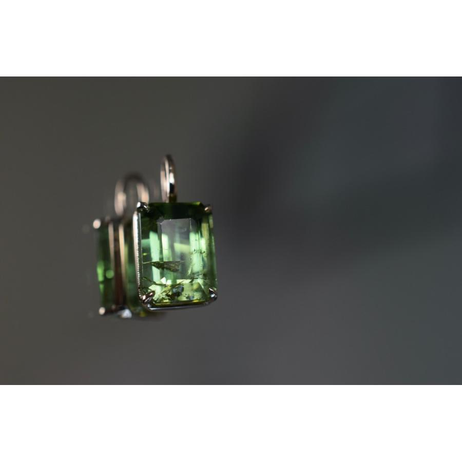 k9-12 k9金 天然 トルマリン 緑 グリーン チャーム ネックレス 