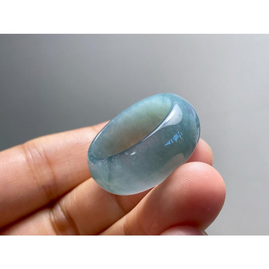 本翡翠指輪　リング　グァテマラ産　お買い得品　一点のみ 本翡翠リング 指輪 グァテマラ産 龍 凛々しい 魔除け 天然石