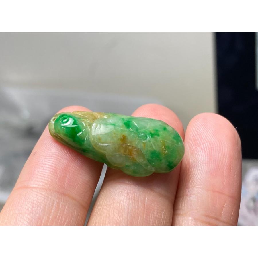 翡翠 花と葉のペンダントチャーム