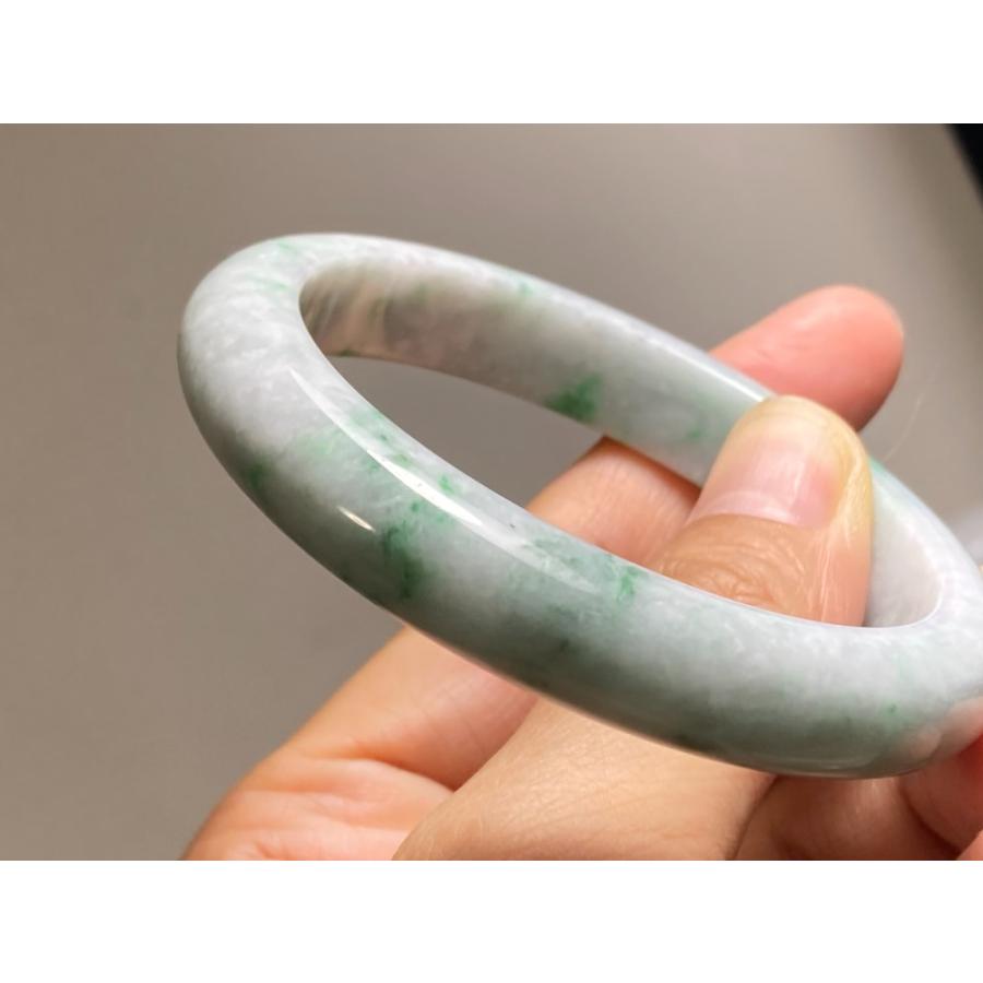 BG5-16 美品 花緑 56.0MM 真ん丸 ミャンマー産 天然本翡翠 バングル