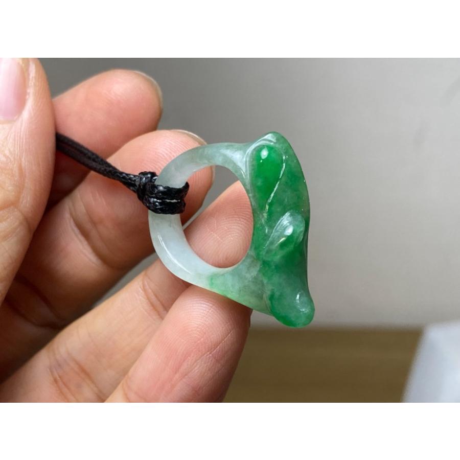 L7-22 上品 3.5号 氷種 ミャンマー産 天然A貨本翡翠 濃緑 如意 