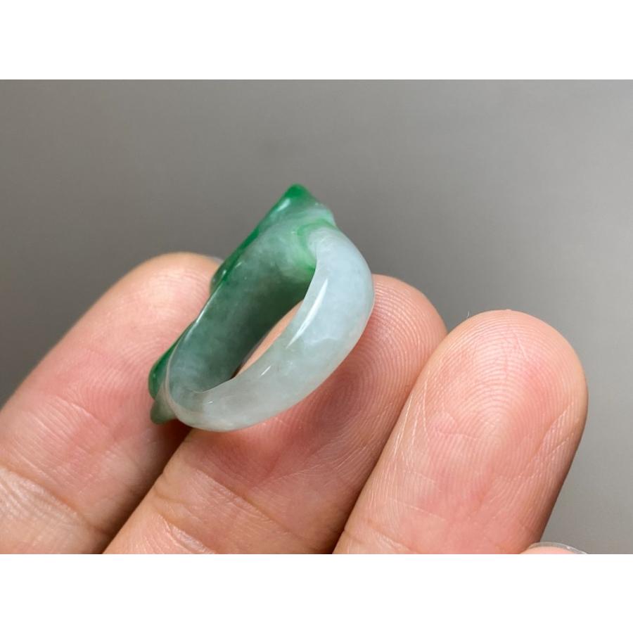 L7-22 上品 3.5号 氷種 ミャンマー産 天然A貨本翡翠 濃緑 如意 