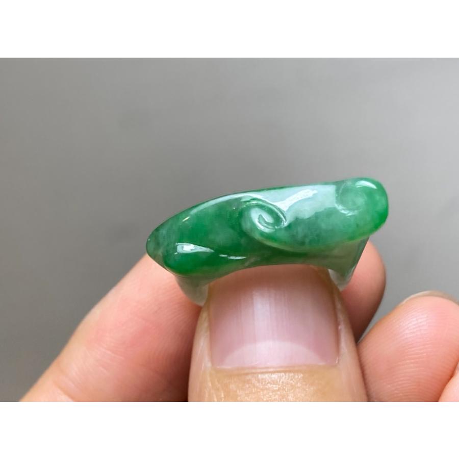 L7-22 上品 3.5号 氷種 ミャンマー産 天然A貨本翡翠 濃緑 如意 