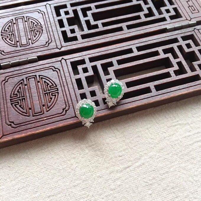 148 k18 翡翠 ヒスイ高級なリング ピアス セット贅沢指輪 ゴールド 