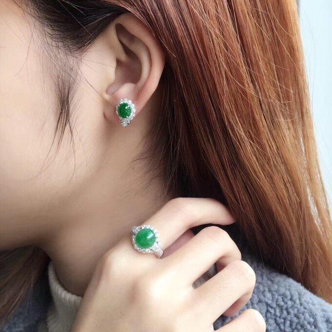148 k18 翡翠 ヒスイ高級なリング ピアス セット贅沢指輪 ゴールド 