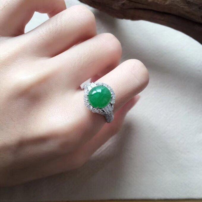 148 k18 翡翠 ヒスイ高級なリング ピアス セット贅沢指輪 ゴールド 
