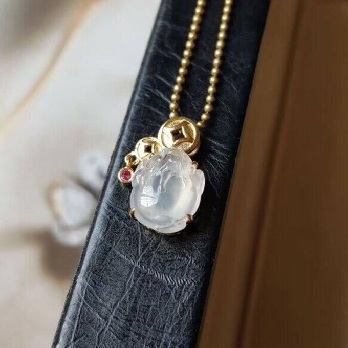 835 受注制作 天然 氷種 白翡翠 貔貅 k18金ゴールド ルビー ペンダント  