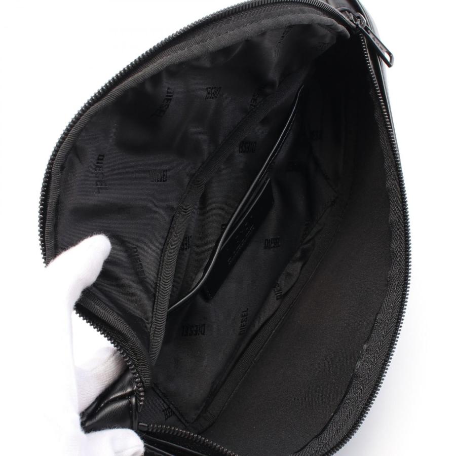 【極美品】　ディーゼル　HOLI D BELT BAG M　ボディバッグ　Dロゴ Women's Holi-D Belt Bag M in PU and neoprene | Black | Diesel