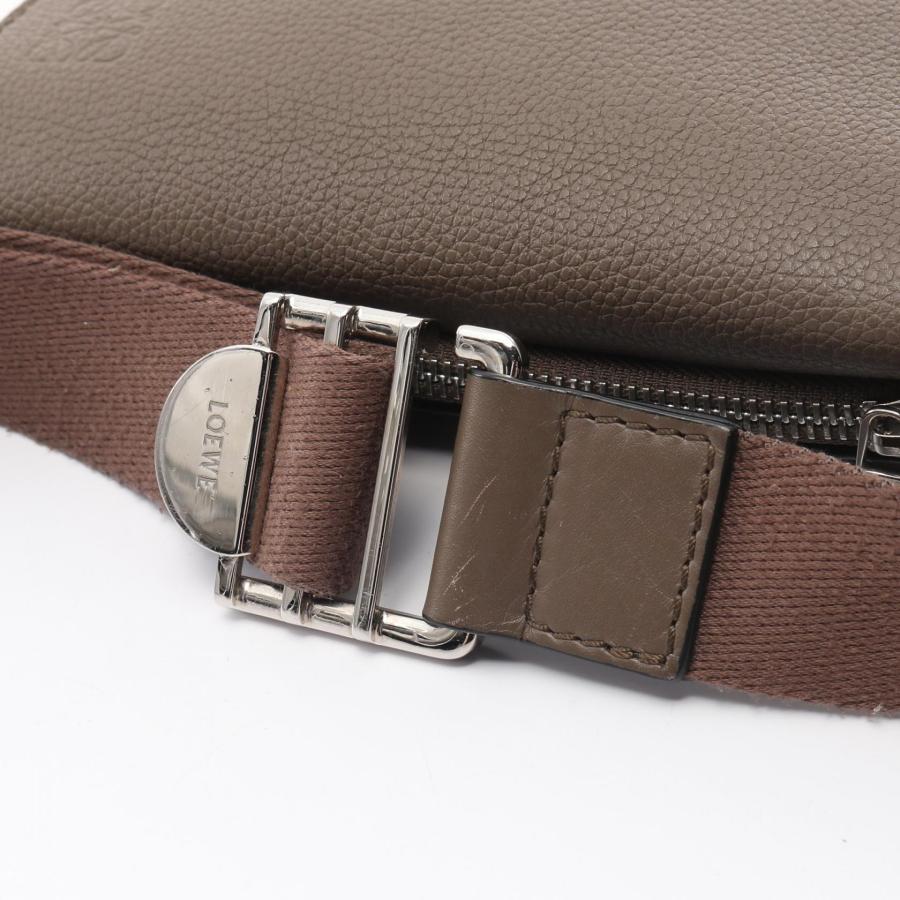 LOEWE（ロエベ） ミリタリー バムバッグ アナグラム ブランドオフ