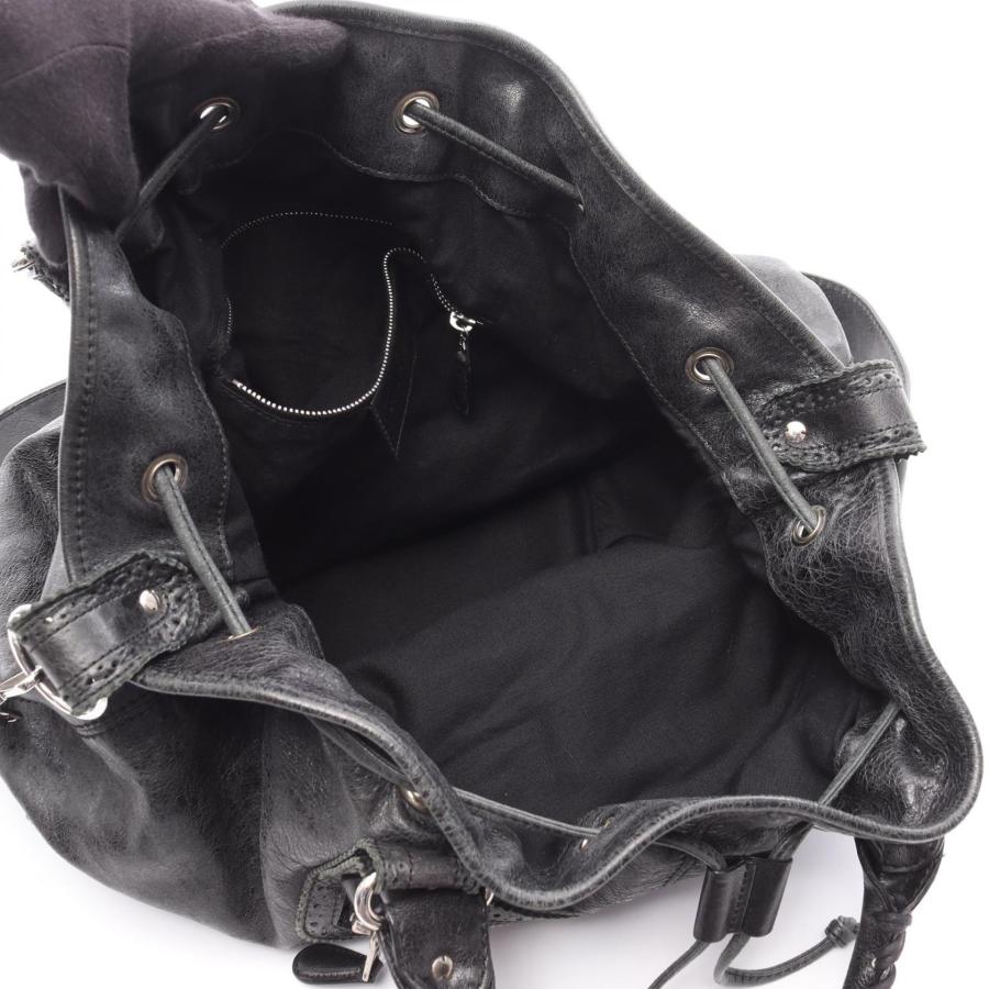BALENCIAGA（バレンシアガ） ジャイアント ポンポン ブランド