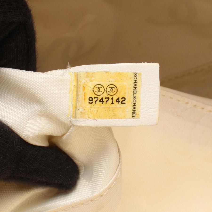 シャネル ワイルドステッチ シェブロン Vステッチ ブランドオフ CHANEL レザー ハンドバッグ レザー 中古 レディース_4