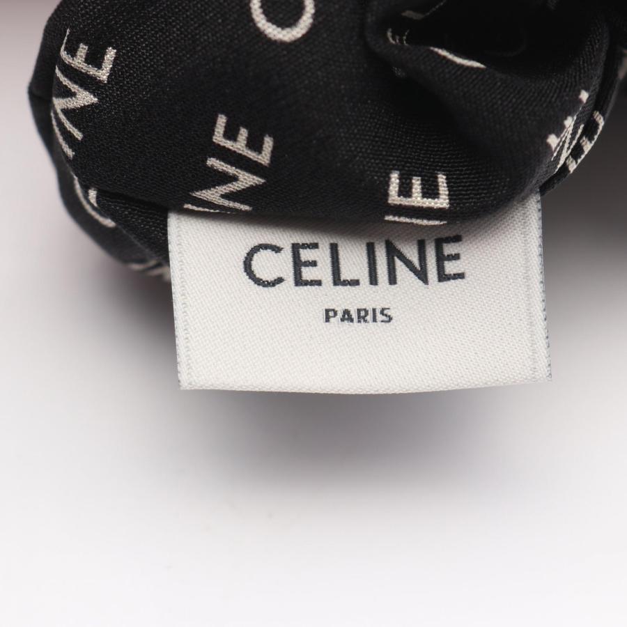CELINE トリオンフ レイユール シュシュ ギフトにも♪【CELINE】直営店 トリオンフチャーム付き シュシュ