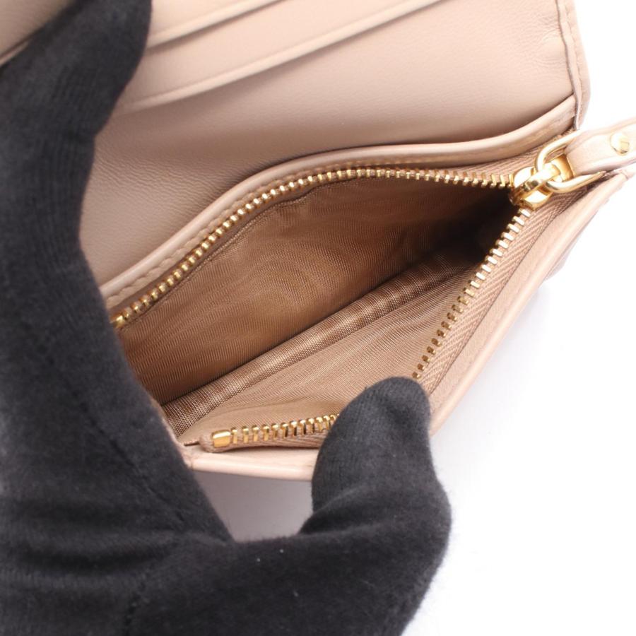爆買 ミュウ ミュウ マテラッセ ブランドオフ Miu Miu レザー 二つ折り財布 レザー レディースの画像