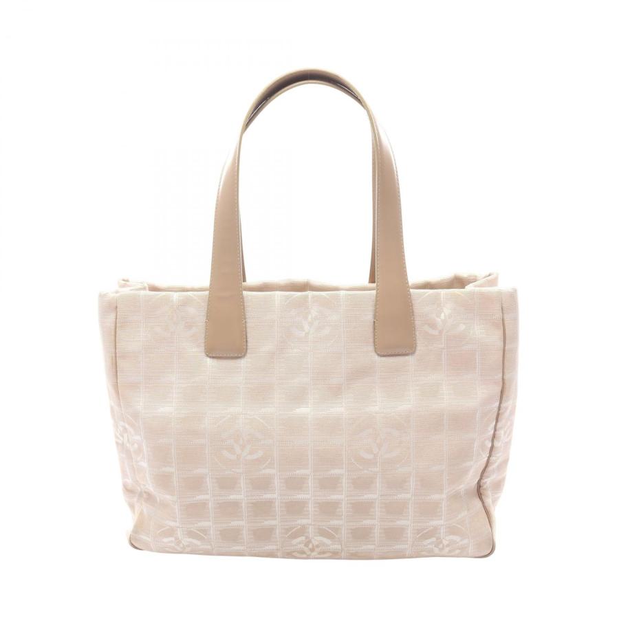 CHANEL（シャネル） ニュートラベルラインMM ブランドオフ レザー
