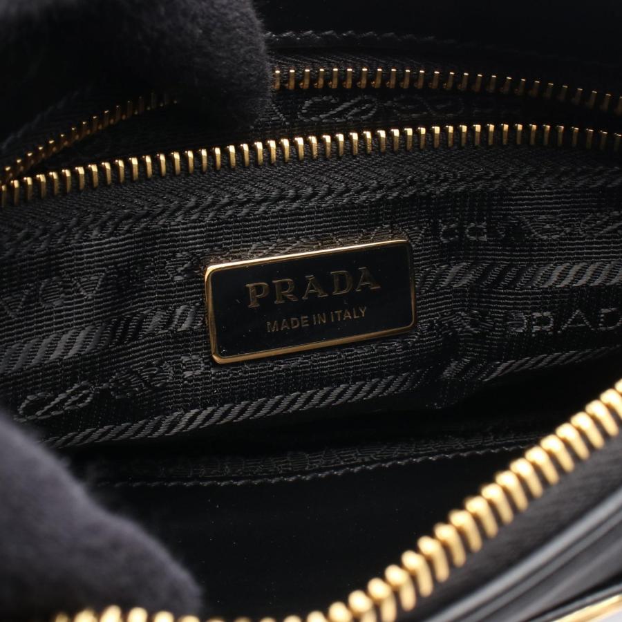 PRADA（プラダ） Re-Nylon スモール ブランドオフ ナイロン ショルダー