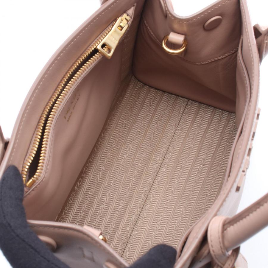 PRADA（プラダ） モノクローム 2WAY ブランドオフ レザー ハンドバッグ