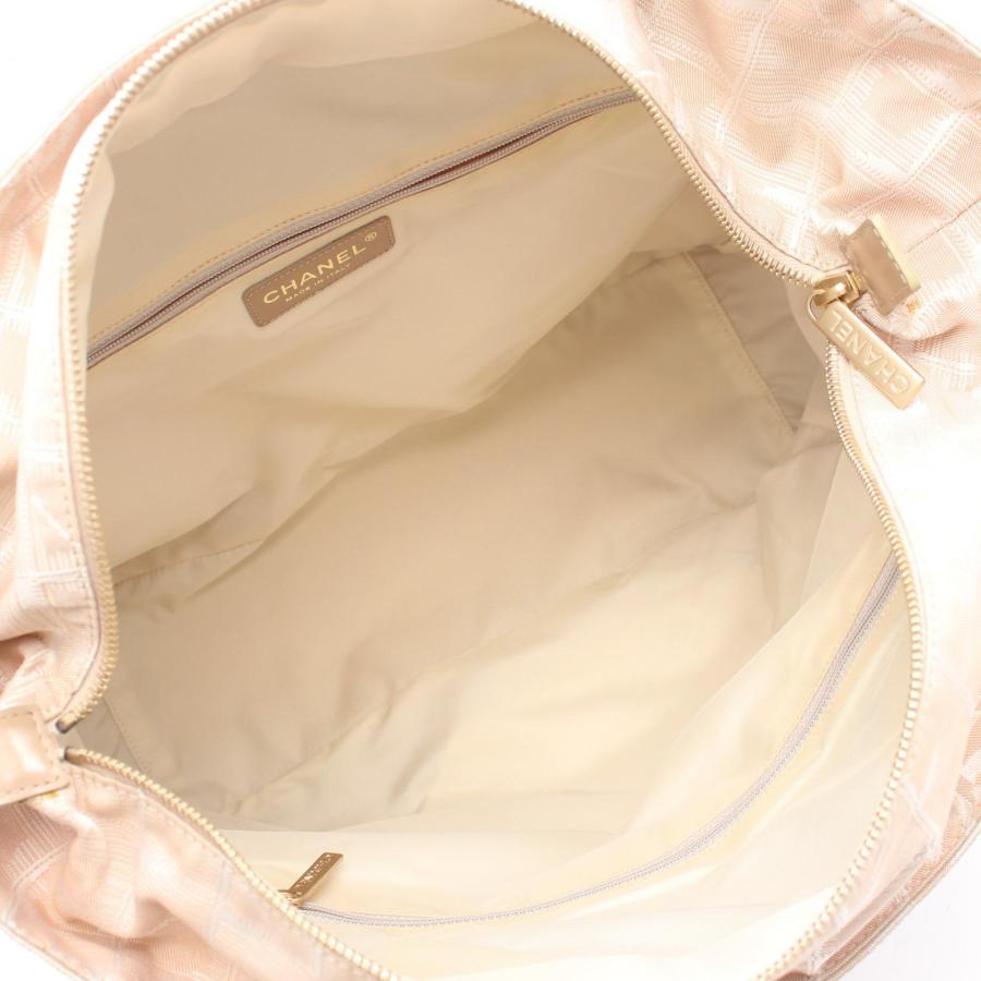 CHANEL（シャネル） ニュートラベルラインGM ブランドオフ レザー