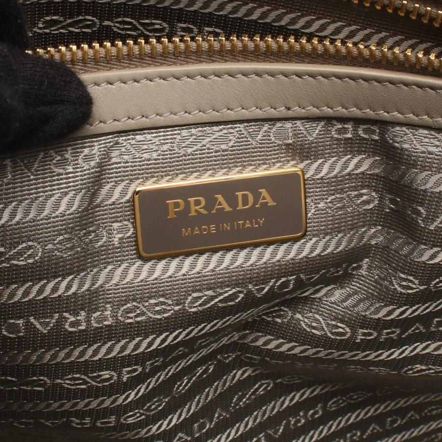 PRADA（プラダ） TRIANGOLO JACQUARD シンボル エンブロイダリー