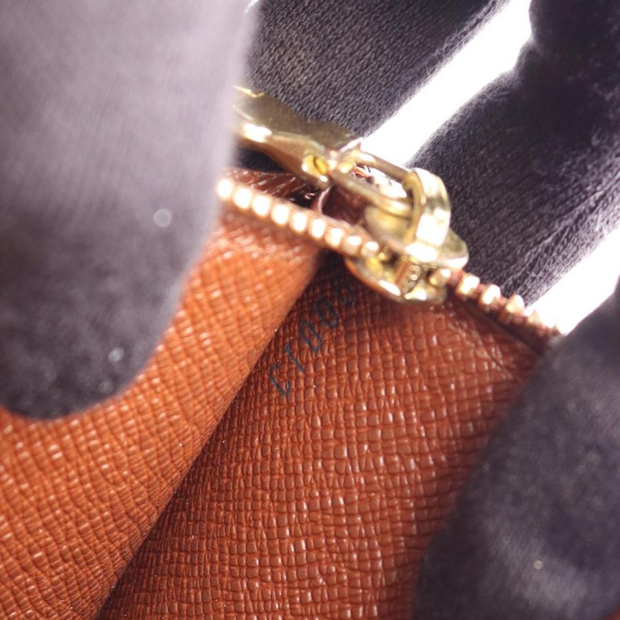 LOUIS VUITTON（ルイ・ヴィトン） ポシェット ポルト モネ クレディ