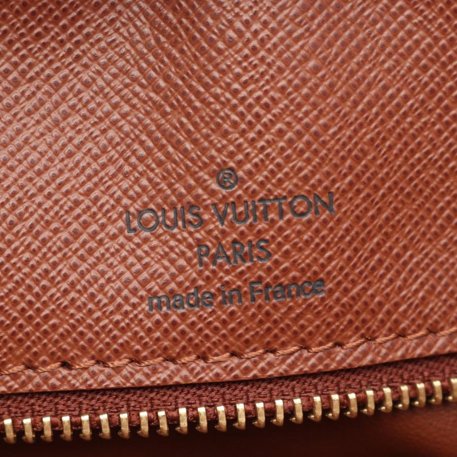 LOUIS VUITTON（ルイ・ヴィトン） ポルトドキュマン ヴォワヤージュ